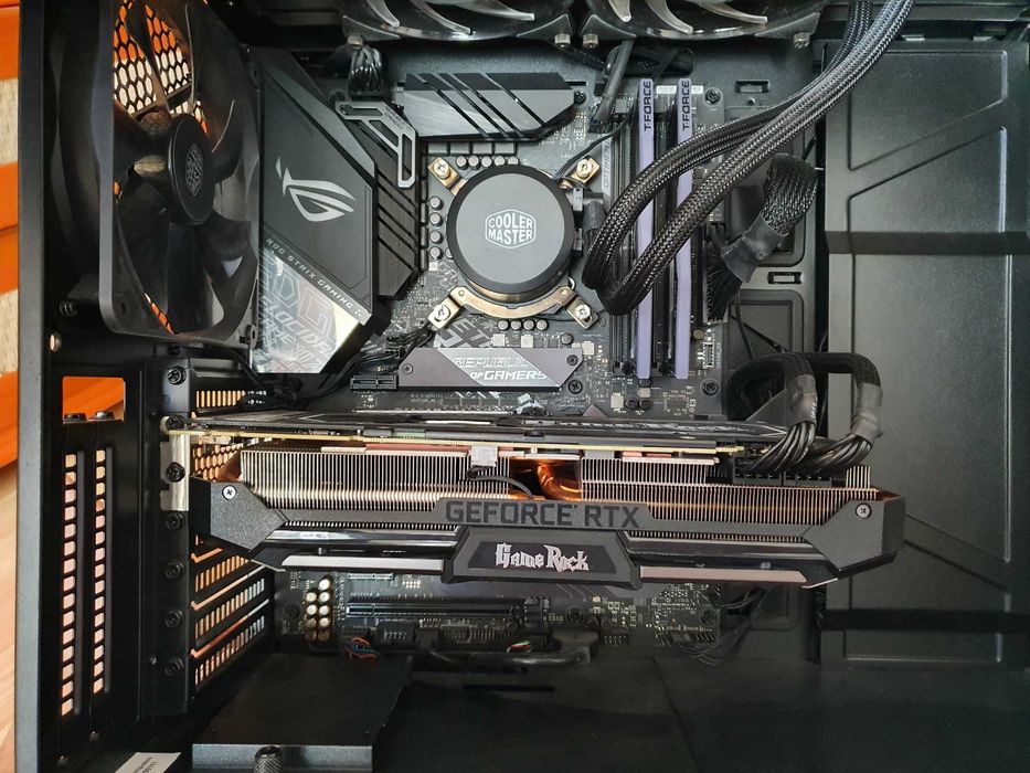 Геймърски компютър/ I9 9900K/32GB/RTX 2070 SUPER /512GB SSD+8TB HDD