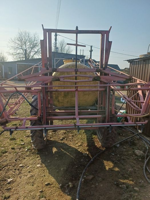 MET  pompa de ierbicidat