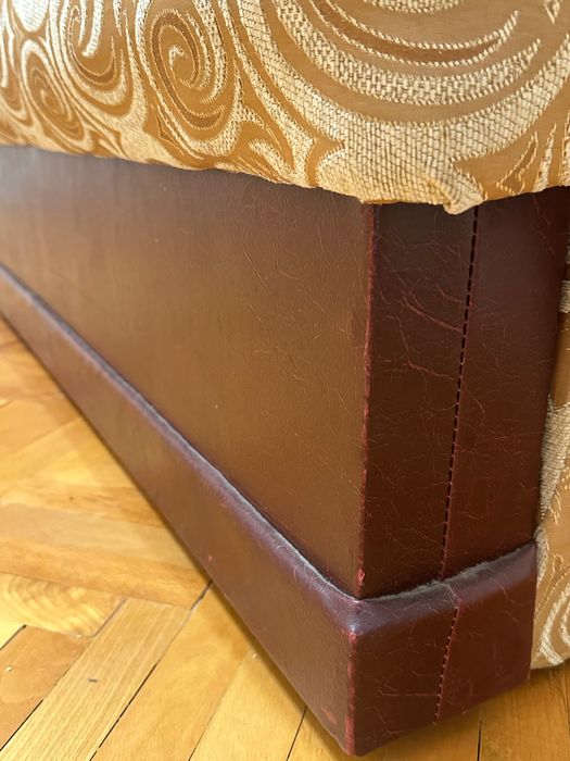 Canapea extensibilã+ spațiu depozitare