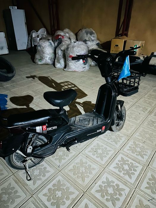 Продам электро скутер