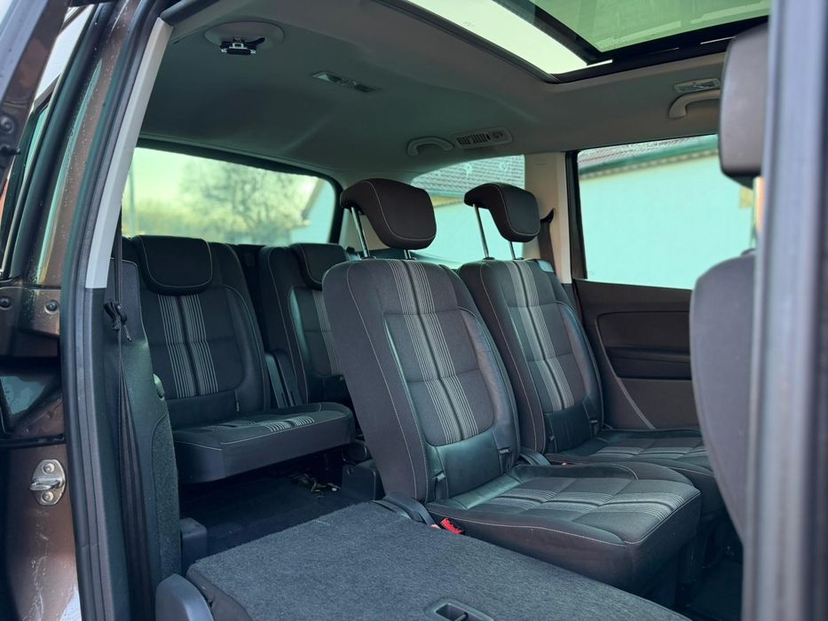 Wolkswagen Sharan Automat 7 Locuri