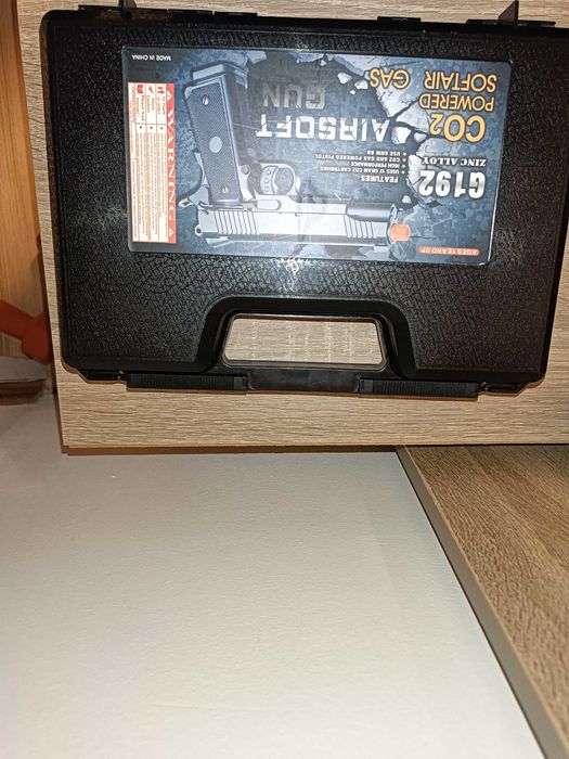 Air soft пистолет Co2