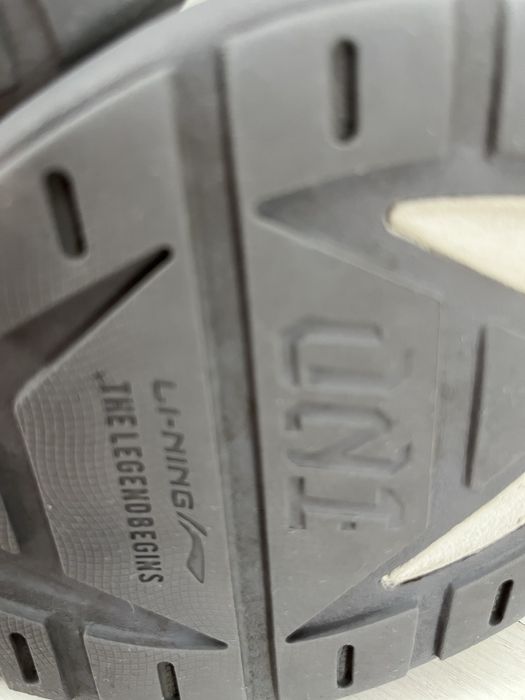 Кроссовки для мужского пола