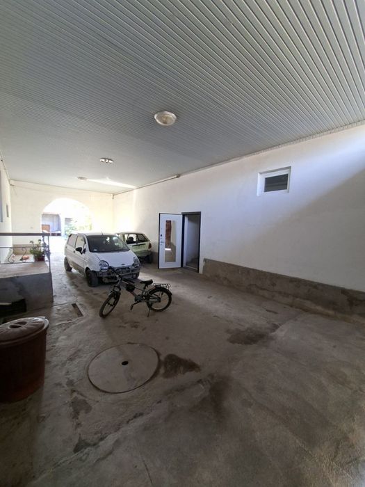 Uy,hovli sotiladi srochno