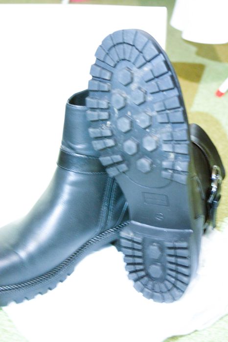 Дамски боти номер 42 CLARA BARSON