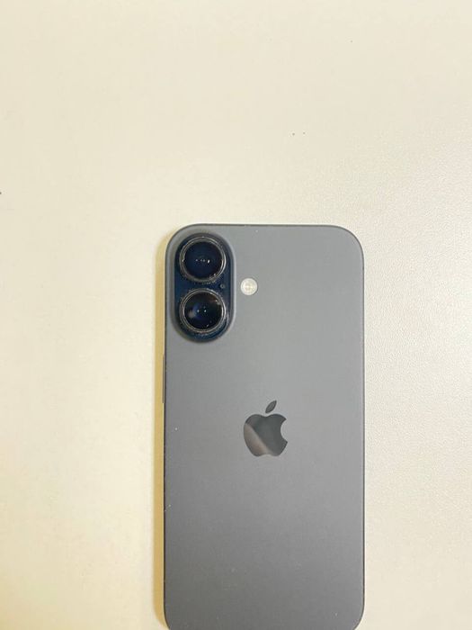 Iphone 16 256гб ,черный цвет