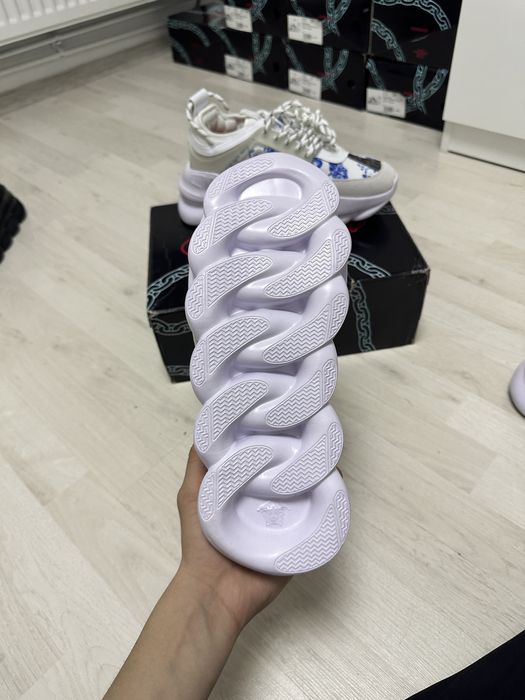 Versace Chain Reaction