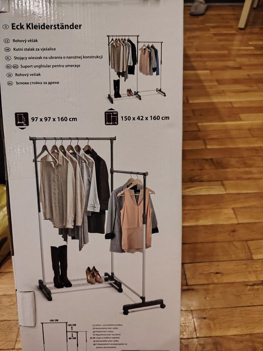 Стойка  за дрехи