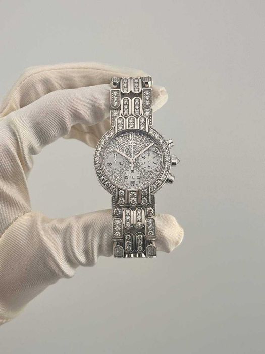 Часы Harry Winston