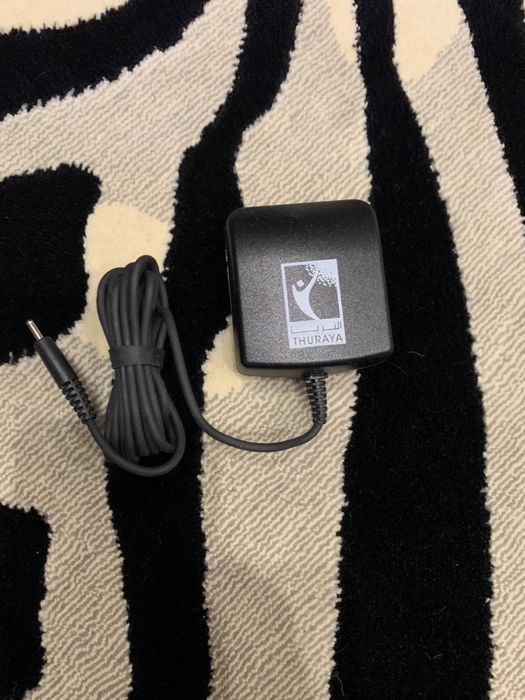 Спутниковый телефон Thuraya