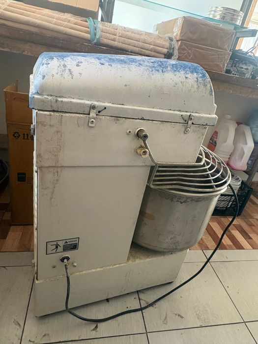 Професионална тестобъркачка