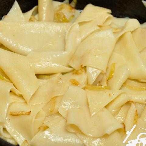 Домашнее тесто для бешбармака — быстро и вкусно!