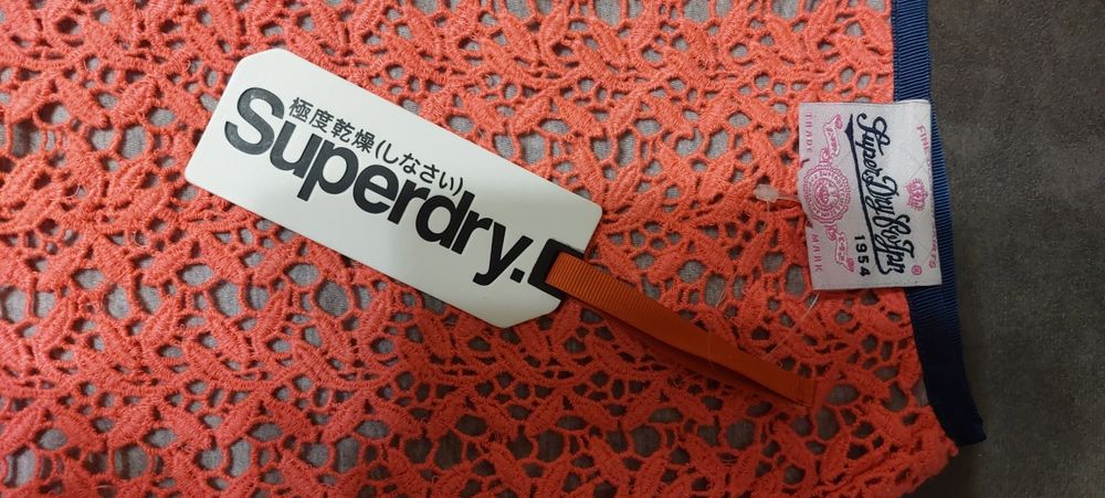 Пола марка Superdry
