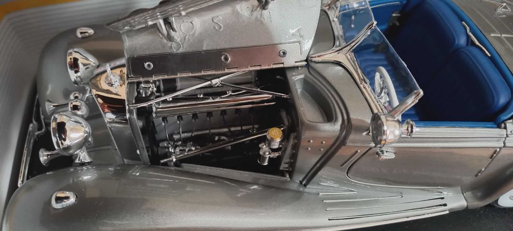 Mercedes 500k Maisto 1:18