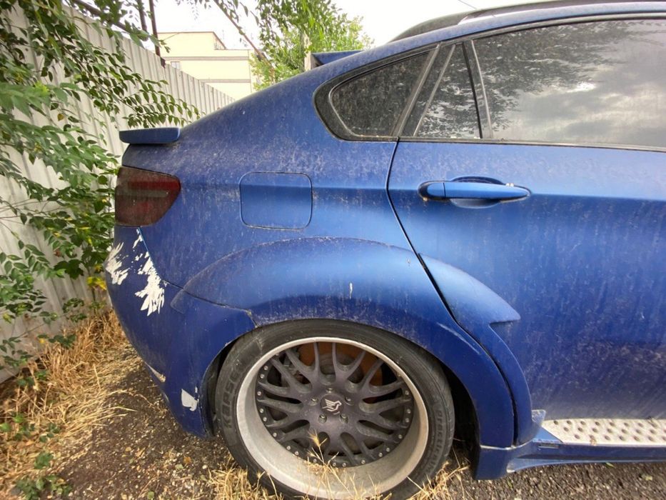 Бмв  х6 2011 продам .