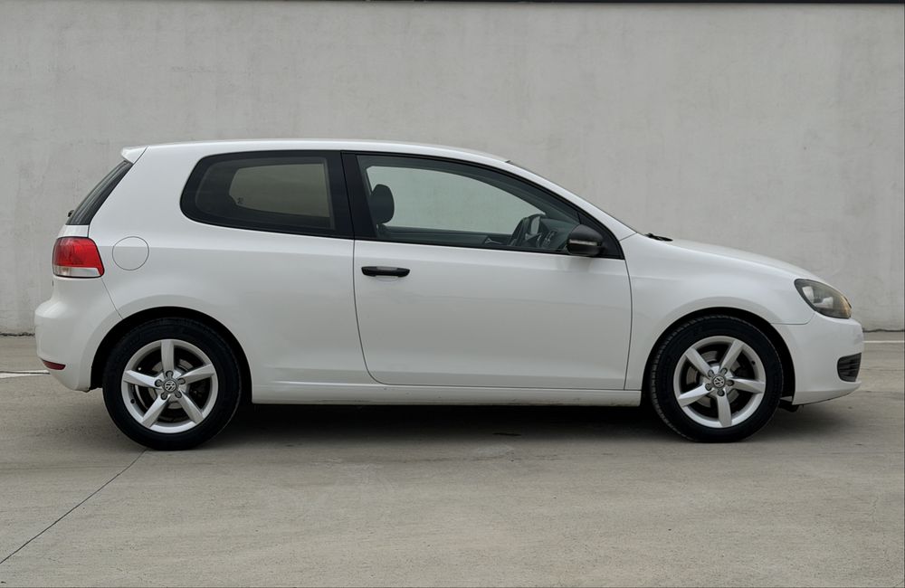 VOLKSWAGEN Golf 2012 — imagine 5