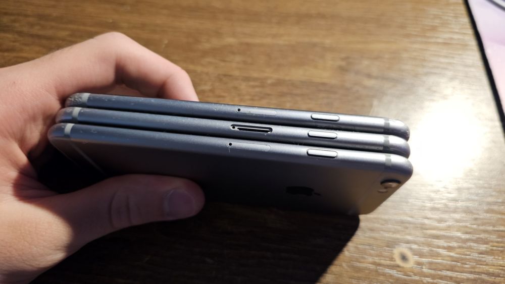 3 iPhone 6s de piese