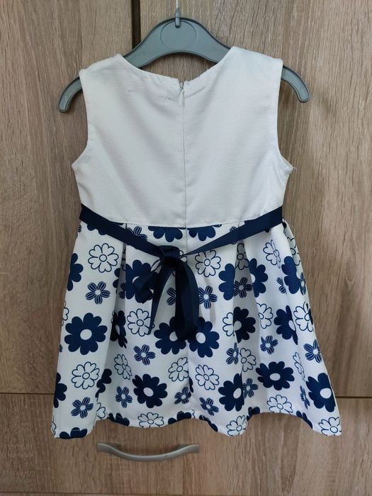 Официална рокля в комплект с болеро, р-р 9-12 месеца