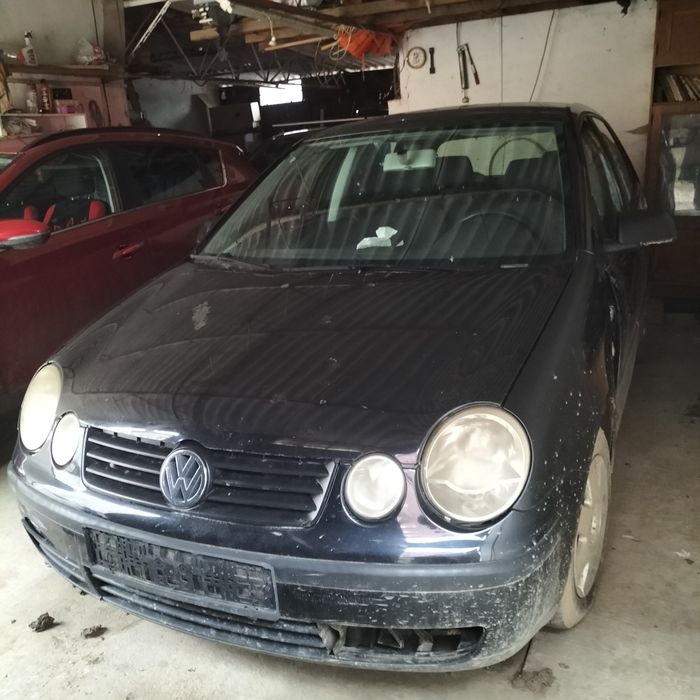 Vând Volkswagen Polo