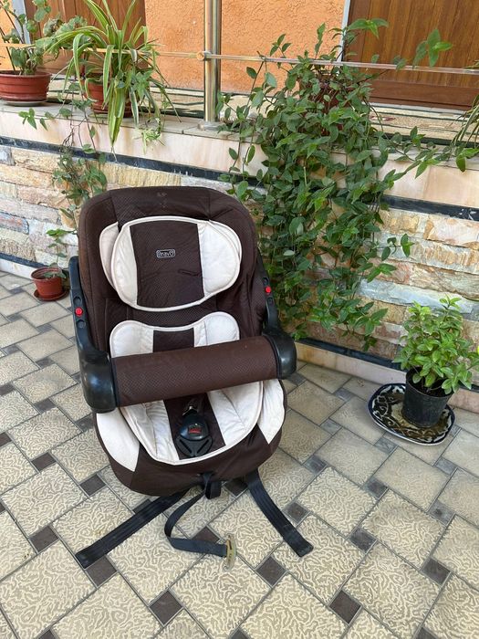 Detskiy avtokreslo sotiladi