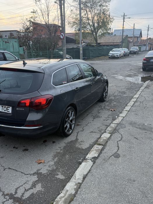 Opel astra j sport tourer