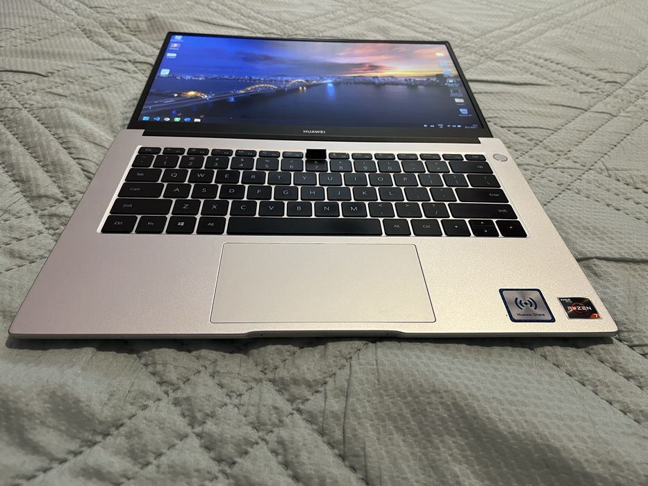 Лаптоп Huawei Matebook d14