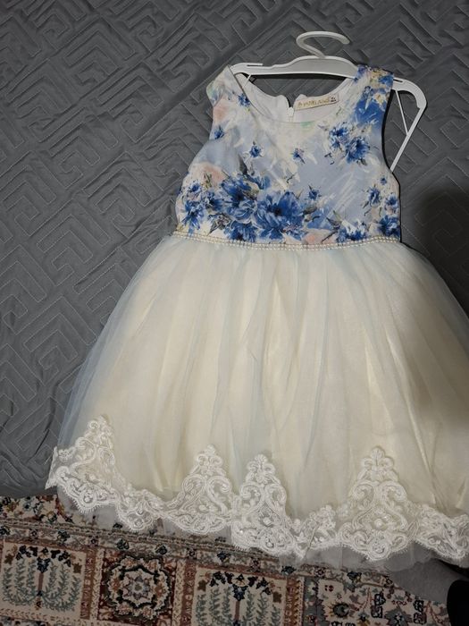 Продам платье детское