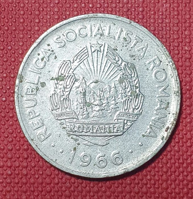 Vând Monede de 1 LEU din 1966 (3 bucăți = 300 Roni)