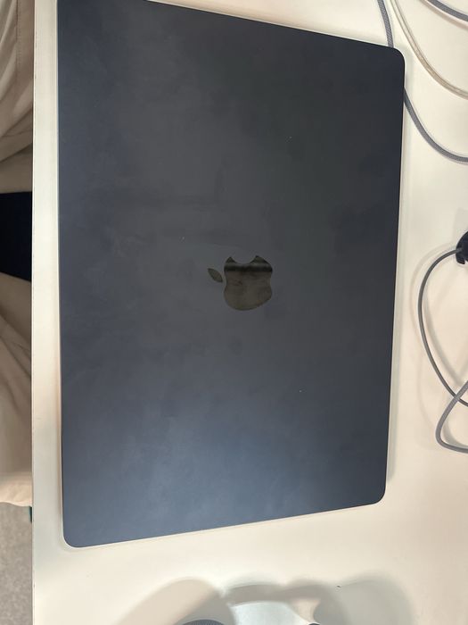 MacBook air M2 2023