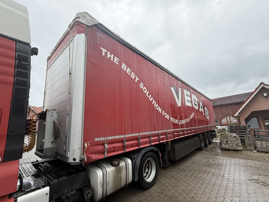 Semiremorci schwarzmuller si Schmitz