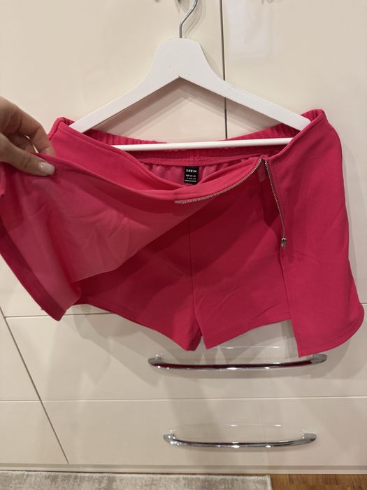 Дамска пола-панталон