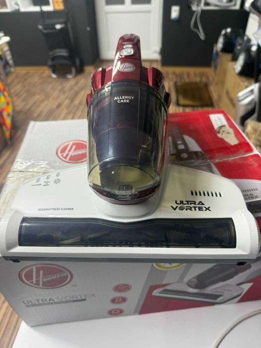 Aspirator antiacarieni pentru saltele și tapițerie Hoover Ultra Vortex