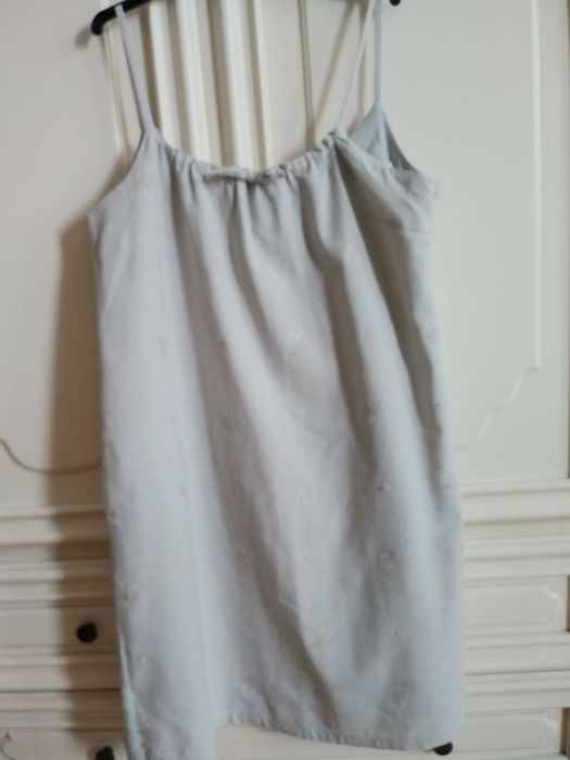 Costum in, și rochie brodata in.