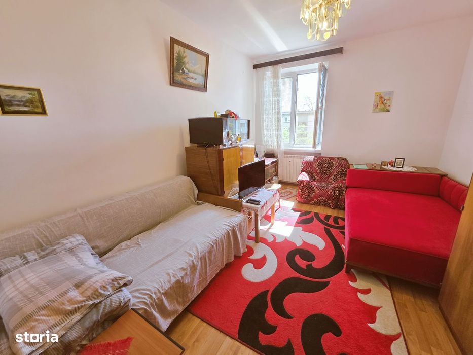 Vanzare apartament 3 camere Su 84 mp Razoare blocurile rusesti etaj 3