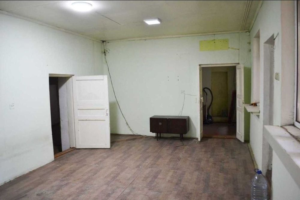 Продаётся двор в районе Горбольницы