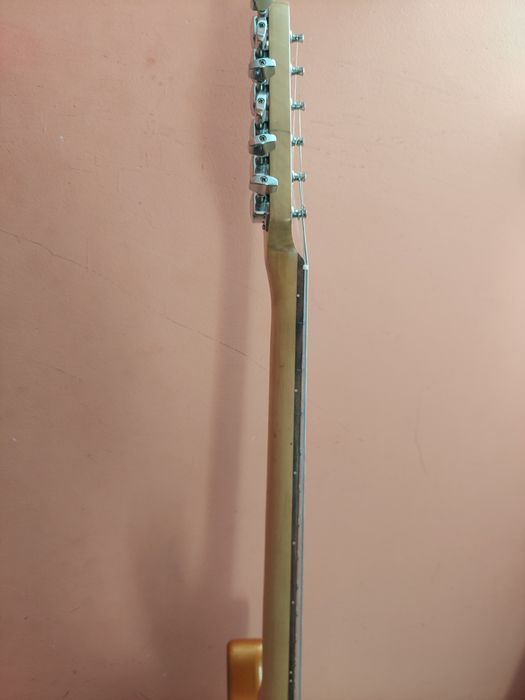 Электрогитара б/у