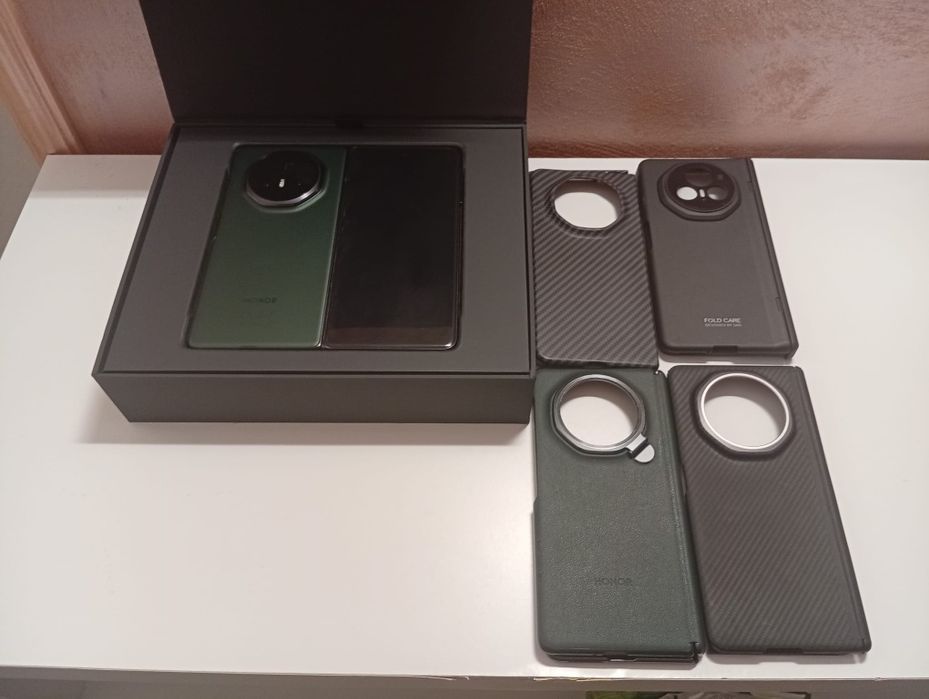 Vând / Schimb Honor magic v3 - 512 GB - IMPECABIL