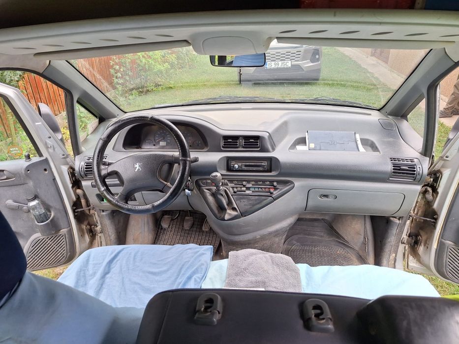 Peugeot Expert furgoneta 5+1 an 2005