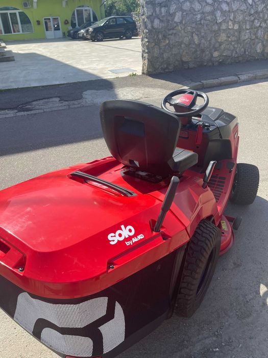 Tractoras de tuns iarba Solo Stihl