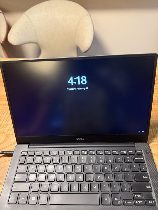 Dell XPS 13 9350 – Intel i5, 8GB RAM, ultrabook premium