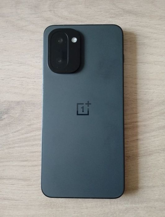 Oneplus 15R 512/12 гб рам