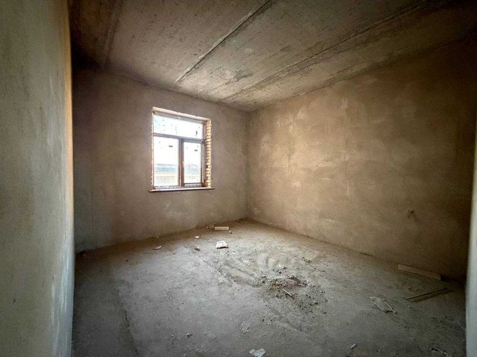Продаётся 3х комн квартира на 3 этаже Ор-р Хамкорбанк