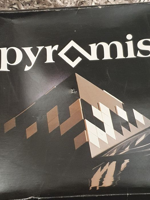 Joc Pyramis Abalone tridimensional de inteligenta,logica gen sah