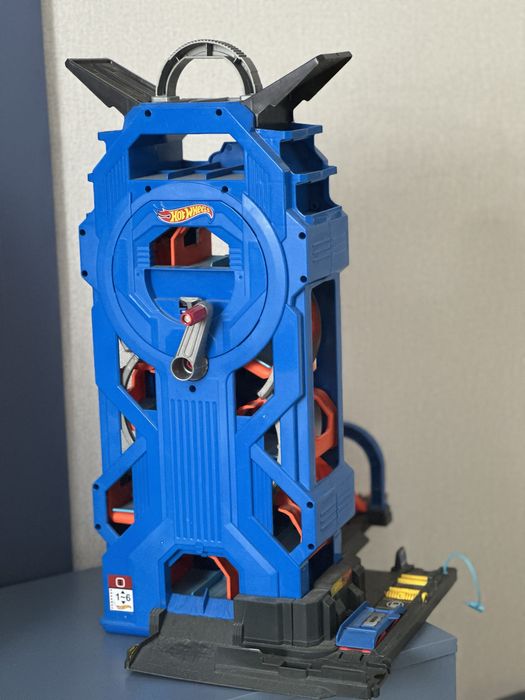 Hot wheels треки