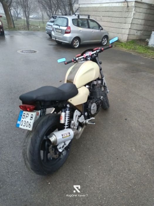 Продавам Yamaha XJR 1200