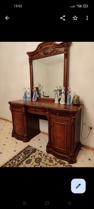 Спальный гарнитур