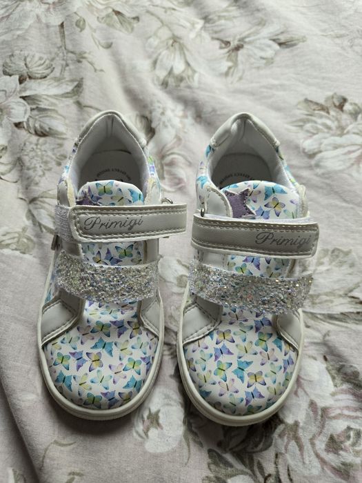 Пантофи за момиче