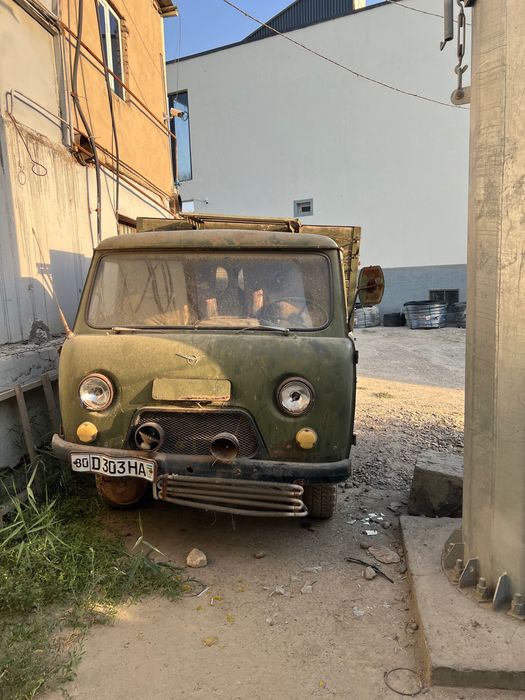 Автомабил УАЗ 452Д