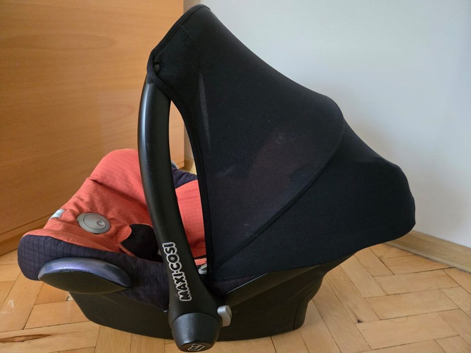 Maxi Cosi столче