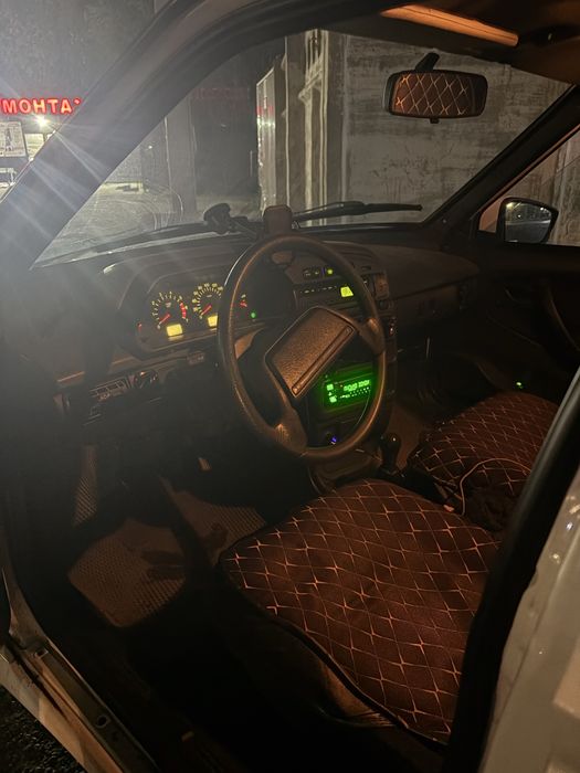 Ваз 2114    Белый .